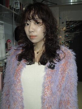 ポピンズ(poppins) カーリーパーマ