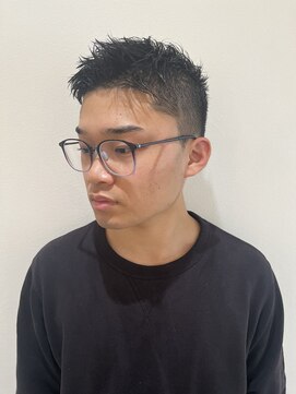 バンク(BANC) 自然な刈り上げのビジネスベリーショートヘアー