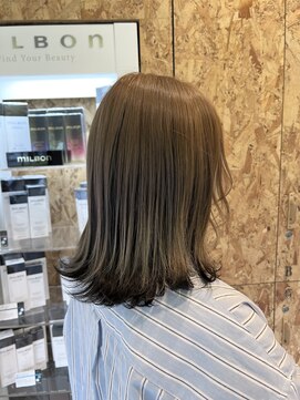 サロウィン 水戸(SALOWIN) 【EMA】ベージュ×ブラック◎インナーカラー【タグチ】