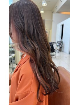 リュドール 一宮(Rue D'or) ロングヘア。