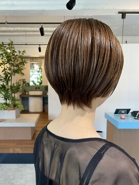 オアシス アン(oasis-un) ツヤショート