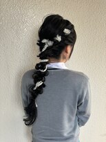 パリスパート2&nbsp;ゆるめ サイド 編み込み 編みおろし 卒業式 ヘアアレンジ