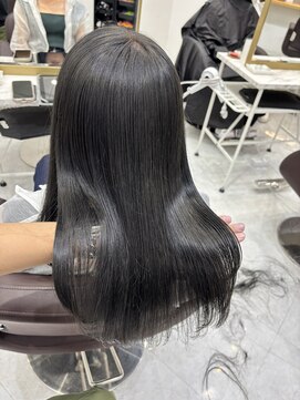 アイズ 横浜(IS) 【KAZUKI指名】ブリーチありのオリーブグレージュ♪♪