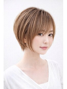 クララジャパン 豊四季店(CLALA JAPAN)の写真/【小顔補正カット】が大人気！フォルム重視の巧みなカット技術で、360度どこから見ても美しいスタイルに♪