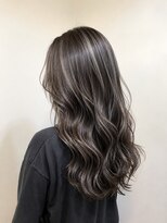 リリー シンジュク(Lilly)&nbsp;【Lilly新宿】#ハイライト#韓国＃バレイヤージュ#デザインカラー
