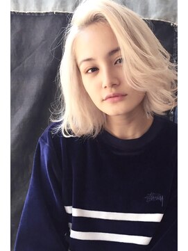 ヴィジョン(VISION) 【vision】blondgirl ×　切りっぱなしbob