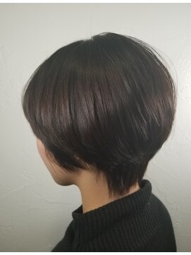 ウィロー(WILLOW) 【WILLOW】ナチュラル丸みショート (小玉泰基)