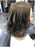 グレージュカラー