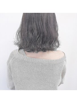 ガーランドウメダ(Garland umeda) アディクシーカラー＿ナチュラルボブ＿000320