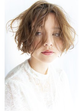 ビューティーアンドケアカロン(Beauty and Care CALON) 【エレガントに攻める　銀座】上品ショートボブ