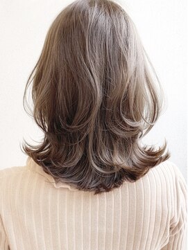 ウェイズ トウキョウ(Ways TOKYO) "ハイライトで作る【魔法のプラチナ】8トーンカラー★"