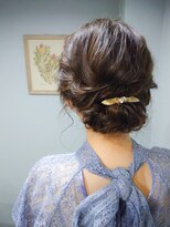 ウィーク 梅田(UiiC)&nbsp;ルーズアップ☆ミディアムお呼ばれヘア【uiicumeda  sachi】