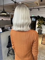 メリー オオサカ(Merly Osaka)&nbsp;超ハイトーンなホワイトカラー_very very white_