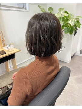 キュー(CEU) インナーカラー×ボブ