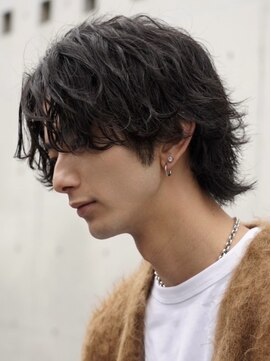 フィフス 栄(fifth) センターパートツイストスパイラルパーマ刈り上げメンズパーマ