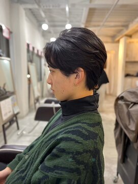 ソイクフ(SOY KUFU) MEN’SHAIRアッシュブラックセンターパートマッシュヘア