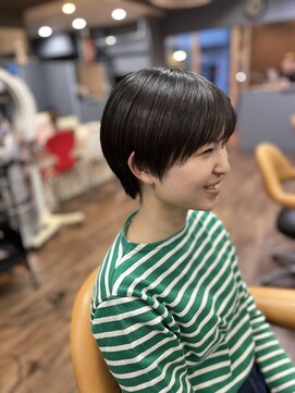 リッツファミリーズ ニコ本原店(RIT FAMILY Z) 小顔ラウンドバングショート