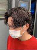 スーツ短髪ツーブロック束感モテる黒髪モテる波巻き流行
