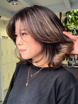 ノラ ウメダ(NORA UMEDA) ハイライトカラーレイヤーカットケアブリーチインナーハイライト