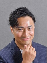 ビーダンディー(Bee dandy) ビジネスツーブロック ナチュラルパーマ かきあげオールバック