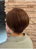 大人可愛い丸みショートヘアマロンベージュカラー