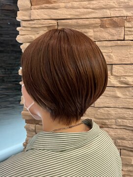 レナークアリア(LENAHC ARIA) 大人可愛い丸みショートヘアマロンベージュカラー