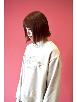 ハウディー(howdy.) ピンクオレンジ×切りっぱなしボブ