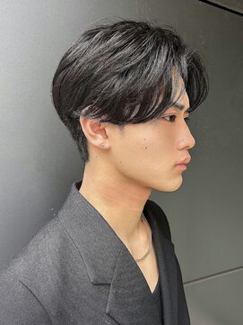 トルネード(TORNADO) スーツに似合うセンターパート アップバング カルマパーマ7s52