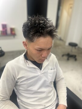 メンズサロン キング 高槻店(Men’s salon K!ng) 波巻きツイストスパイラルパーマ/フェザーパーマ/眉毛/メンズ