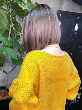 シェルヴ(XELVE) 妊婦さんに人気のボブの鳴海流バレイヤージュ