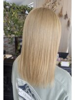 ヘアーデザインフアリ(Hair design fuari)&nbsp;ブリーチ毛でもよみがえる艶！髪質改善トリートメント