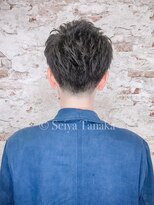 エル(elle)&nbsp;ショートレイヤーツーブロックツイストパーマコンマへア錦糸町