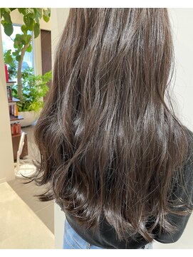 ビーティベーシック(B.t.Basic) ダークグレージュ