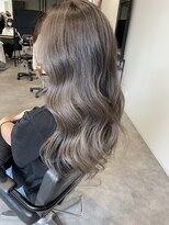 ナンバー(number+)&nbsp;20代30代40代大人可愛いアッシュベージュダブルカラー透明感