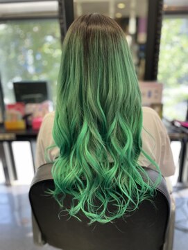 アンリップ ジー(salon unripG) h.i. エメラルドグリーン