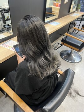 ジーニー 横浜(giinii) グラデーションカラー__TEN TEN