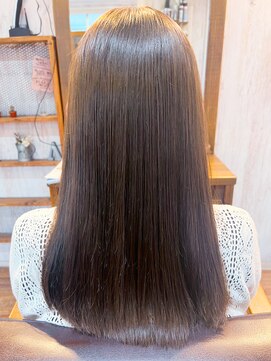 カミビトグロウ(kamibito glow) 20代30代40代大人可愛い髪質改善カラー艶感ストレート透明感