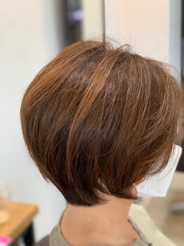 リアージュ(Reage)の写真/髪と頭皮に優しいカラーで、毛先まで潤う♪ダメージレスで上品なツヤ感と自然な仕上がりが大人女性に人気◎