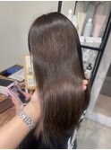 オリーブブラウン