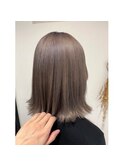 ケアブリーチでサラツヤグレージュカラー