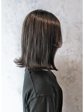 ラティエ(Latie...) ワンレングスミディアム/ウルフ/グレージュ/TOKIO/髪質改善/スパ