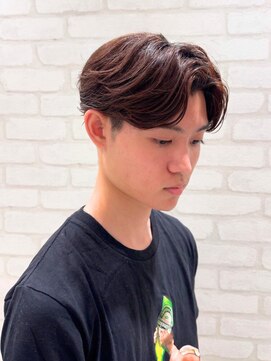アイコニック 日進梅森台店(ICONIQ) メンズ/メンズカット/韓国/センターパート/カルマパーマ