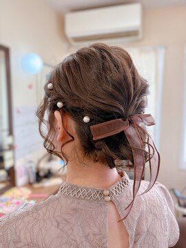 サロンドミナ(SALON DE MINA) カールシニヨン