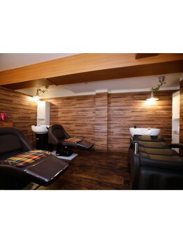 【夜21時まで営業★】気軽に立ち寄れて嬉しい♪お仕事帰りに通えるので定期的なメンテナンスにも◎