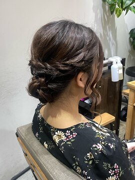 ブゾン(buZon) 【buZonブゾン】大人上品、シニヨン