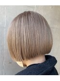 前髪　マルチボブ　ベージュカラー　切りっぱなしボブ