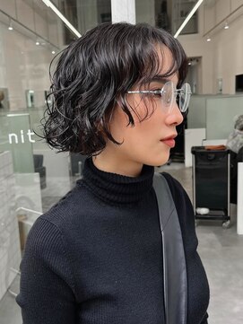 ニトバイアンキシム(nit by ahnkism) パーマボブ顔まわりカットミディアムレイヤー堀江