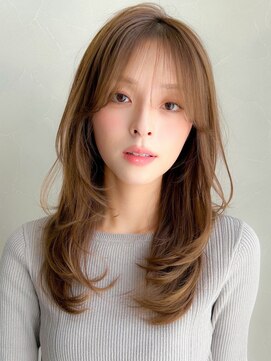 アグノス 青山(Agnos) 大人ガーリー似合わせミディアムレイヤーカットダークアッシュ