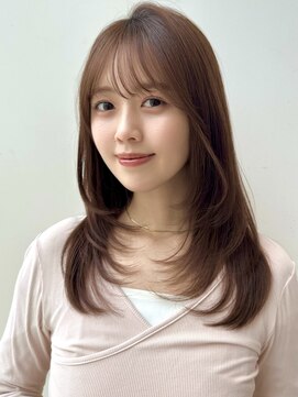 バイオレット ヨコハマ(Violet Yokohama) ミディアムレイヤーカットマロンベージュ顔まわりカットKA-132