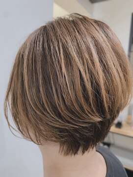 アンドリープ(&LEAP) ショートボブ